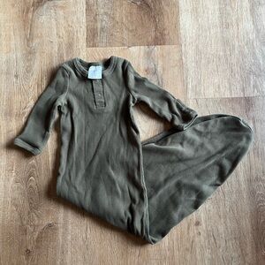 Mebie Baby organic cotton ribbed sleep gown / size 0-3 / olive green